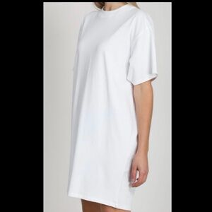 NWT, Brunette The Label oversized white T dress, XS/S
